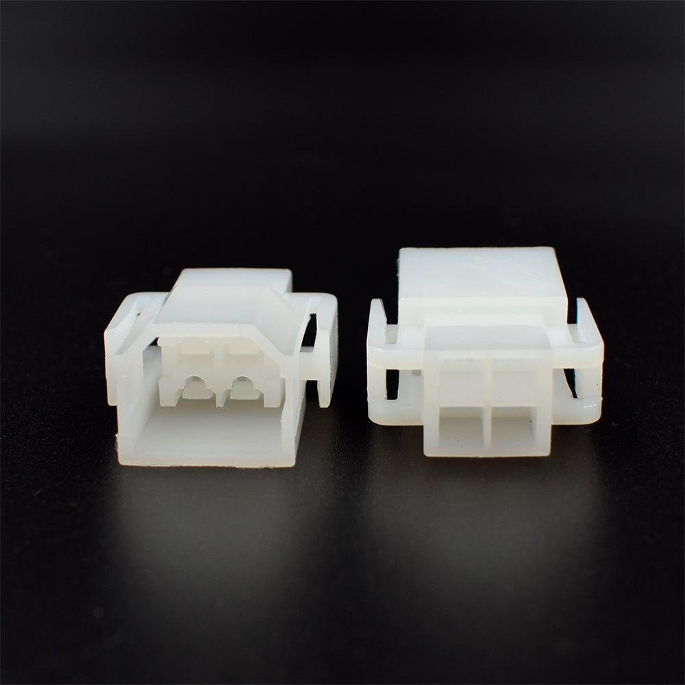 CONECTOR 4 VIAS COHETE HEMBRA