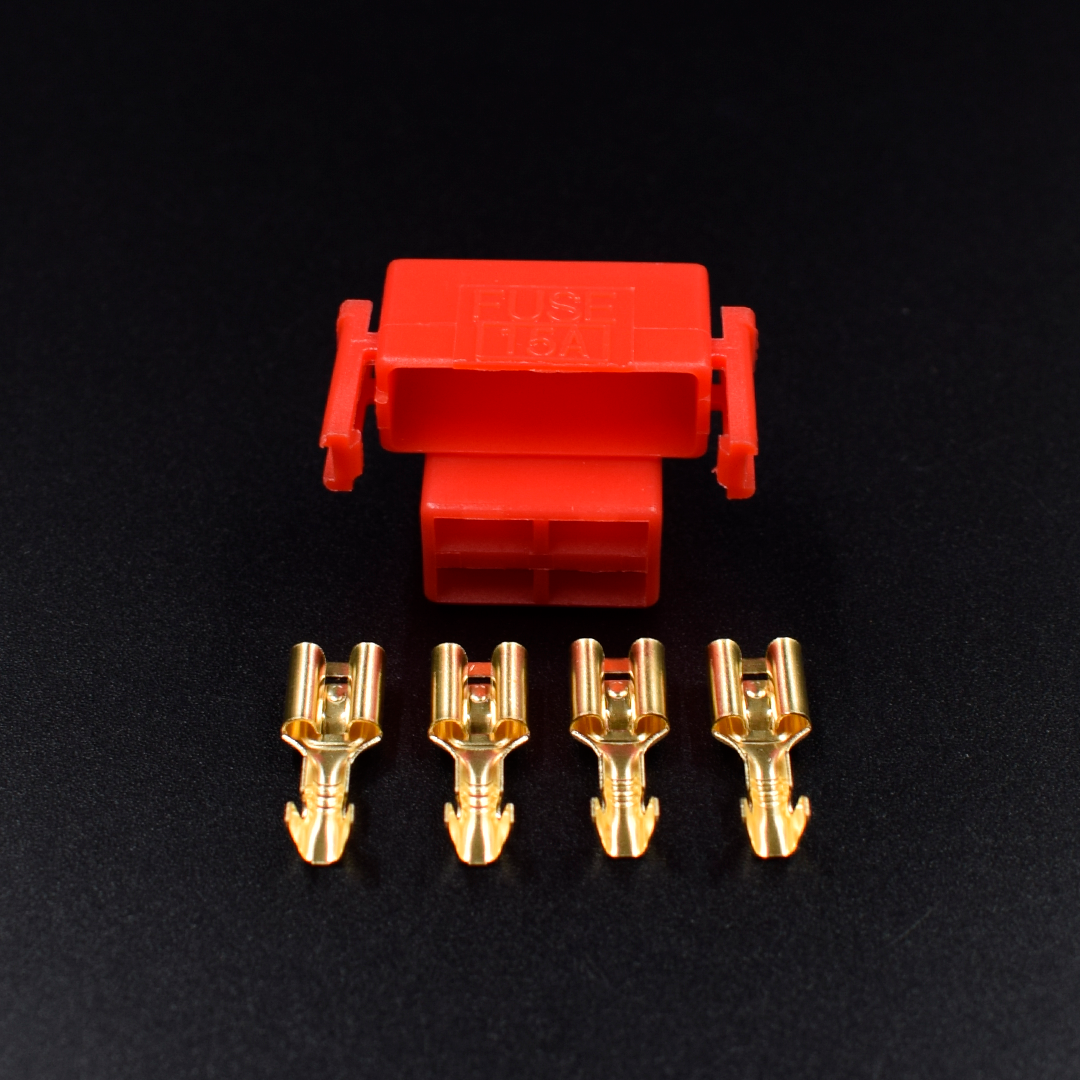 4 PINES PORTA FUSIBLE ROJO + TERMINALES