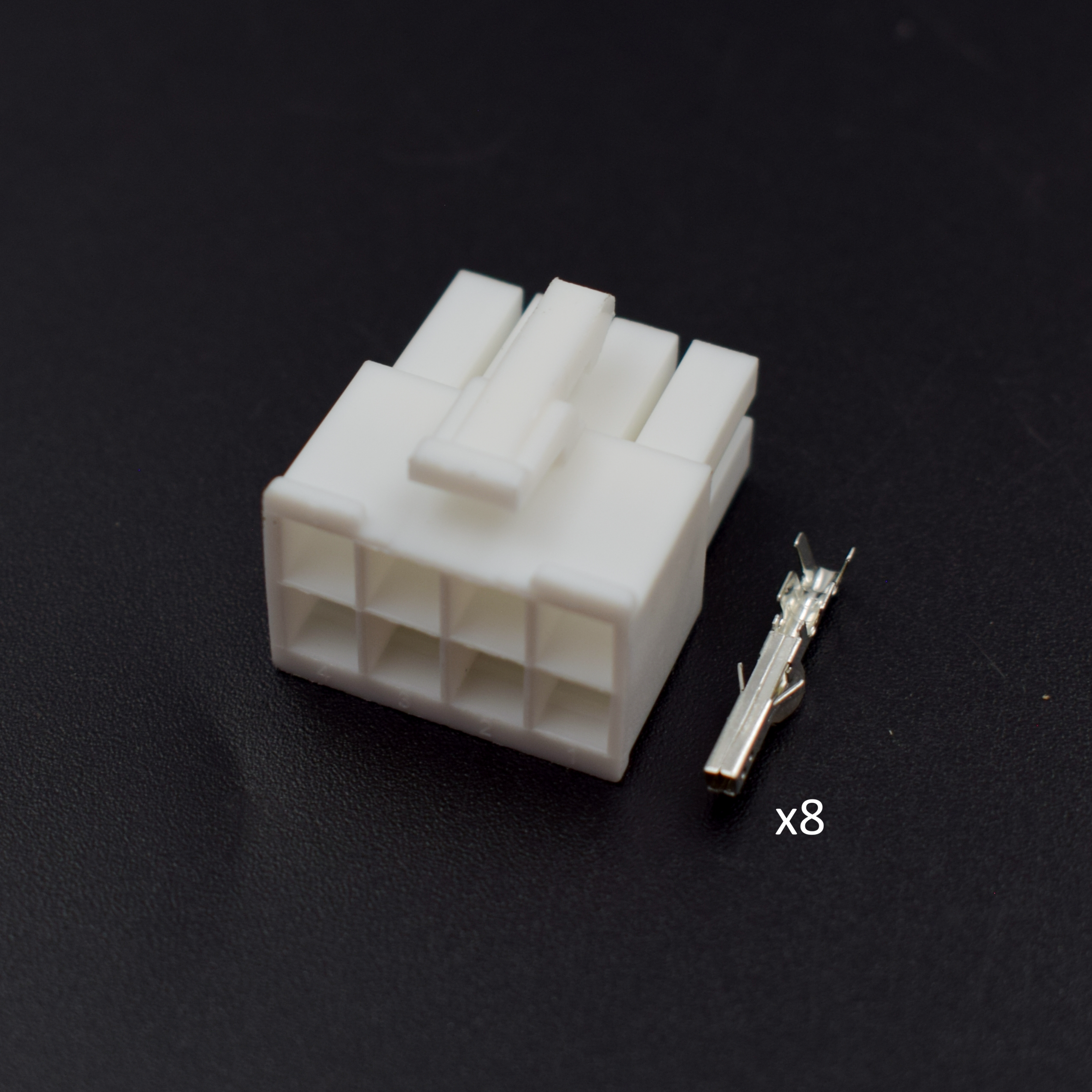 CONECTOR 8 PINES + TERMINALES DE CDI TVS