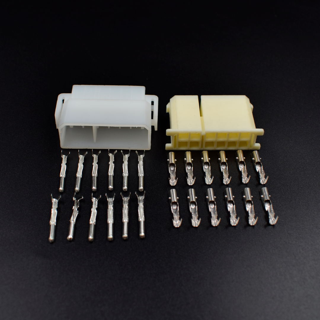 V 80 HEMBRA Y MACHO + TERMINALES